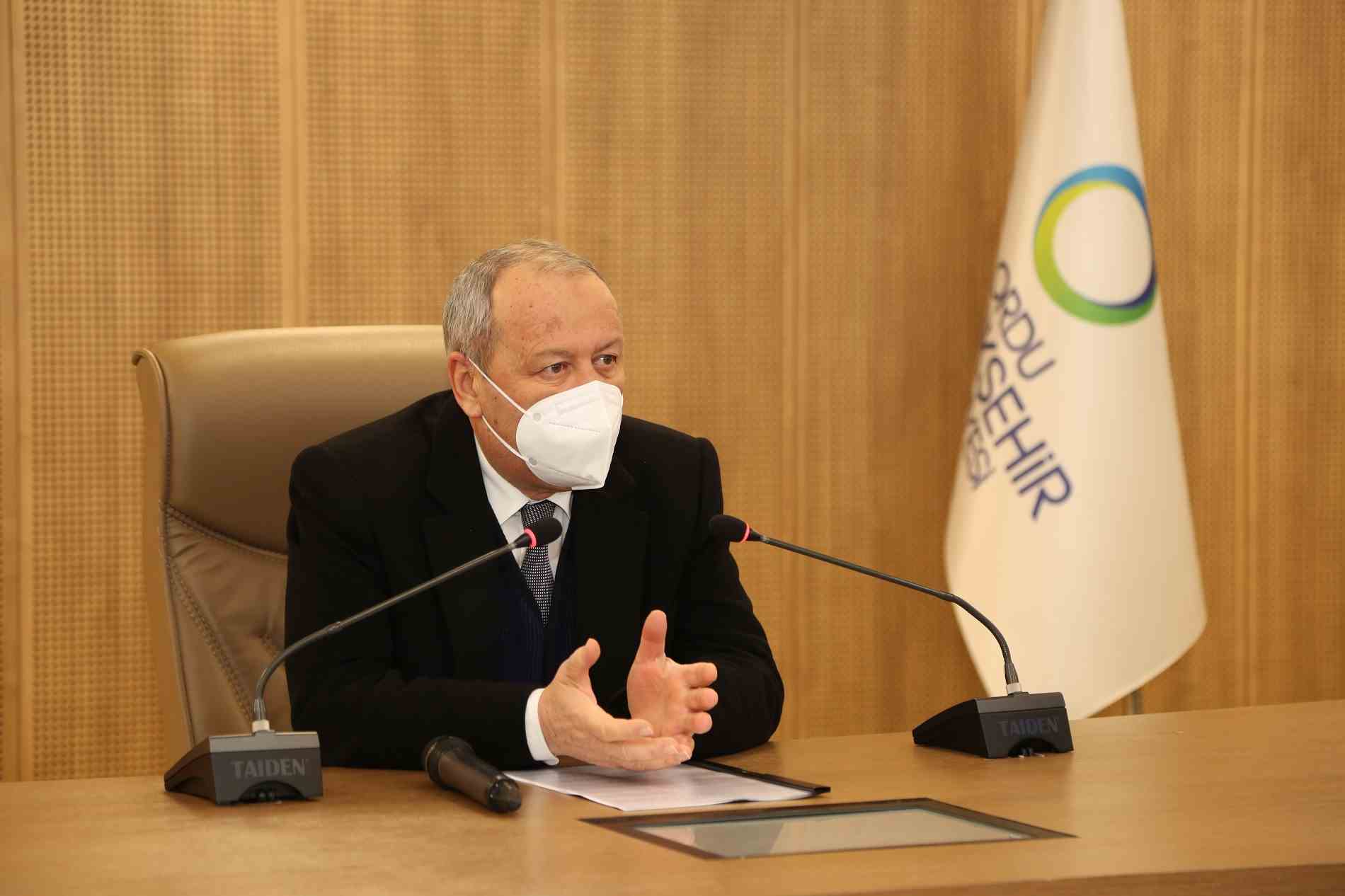 BÜYÜKŞEHİR'E KARLA MÜCADELE DE TAM NOT